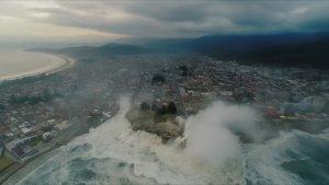 Gambar-ilustrasi-tsunami-AI-yang-diunduh-dari-Freepik-pada-7-Februari-2025.jpg