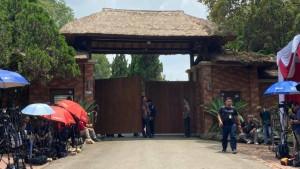 Gerbang-Padepokan-Garuda-Yaksa-kediaman-Presiden-RI-Prabowo-Subianto-di-Hambalang-Bogor.jpg