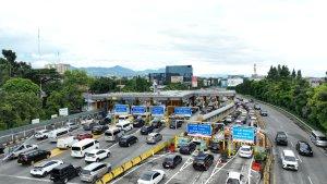 Gerbang-Tol-Pasteur-1-Bandung.jpg