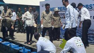 Gibran-Titiek-Soeharto-Panen-Perdana-Lobster.jpg