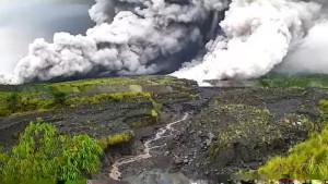 Gunung-Semeru-Erupsi-Sore-Ini-Semburkan-Awan-Panas-Setinggi-Lebih-dari-5000-Meter.jpg