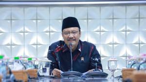 Gus-Ipul-Tutup-Diklat-Calon-Kepala-Sekolah-Rakyat-Dorong-Aksi-Nyata-dan-Hilirisasi-Pendidikan.jpg