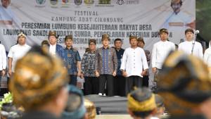 Hadiri-Festival-Kampung-Adat-Cikondang-Mendes-Kampanyekan-Lumbung-Pangan-dan-Desa-Adat.jpg