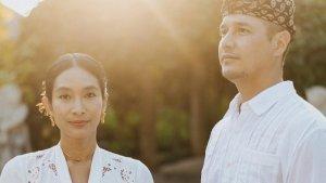 Happy-Salma-dan-suami-Tjokorda-Bagus-Dwi-Santana-Kerthyasa1.jpg
