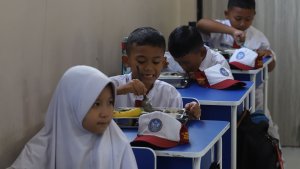 Hari-Pertama-Program-Makan-Bergizi-Gratis-di-Jakarta_20250106_142902.jpg