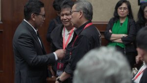 Hasto-Bacakan-Pledoi-di-Pengadilan-Tipikor_20250710_151225.jpg