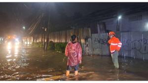 Hujan-deras-di-Bogor-pada-Juli.jpg