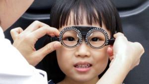 ILUSTRASI-MATA-MINUS-Di-era-digital-saat-ini-anak-anak-semakin-akrab-dengan-gadget.jpg