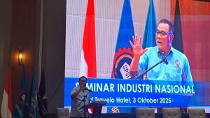 INDUSTRI-IMPOR-Ketua-Konfederasi-Serikat-Pekerja-Seluruh-Indonesia-KSPSI-Jumhur-Hidayat.jpg