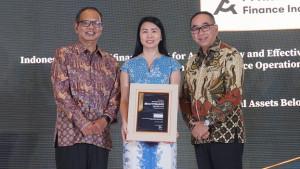 INDUSTRI-PEMBIAYAAN-Ada-tahun-2025-ini-Atome-meraih-penghargaan-sebagai-Best-Multifinance-for.jpg