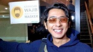 Ini-reaksi-Arya-Saloka-saat-disentil-soal-gugatan-cerainya-ke-sang-istri-Putri-Anne.jpg