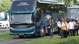 Inspeksi-bus-layak-jalan-OK.jpg
