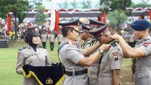 Irjen-Ribut-memimpin-Upacara-Diktuk-Bintara-Polri.jpg