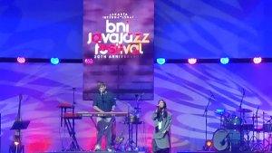 JAVA-JAZZ-FESTIVAL-isyana.jpg
