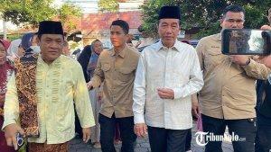 JOKOWI-SALAT-IED-Presiden-ke-7-Republik-Indonesia-Joko-Widodo.jpg