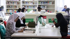 Jam-Operasional-Perpusnas-Imbas-Kebijakan-Efisiensi-Anggaran_20250207_173112.jpg