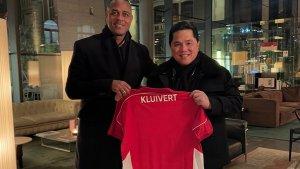 Jersey-Timnas-Patrick-Kluivert.jpg