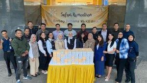 KB-Bank-mengadakan-kegiatan-berbagi-takjil.jpg