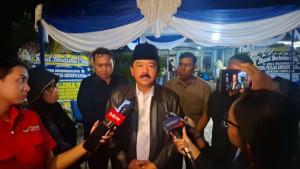KECELAKAAN-PESAWAT-Mantan-Panglima-TNI-Hadi-Tjahjanto-melayat.jpg