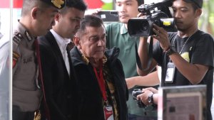 KPK-Periksa-Ketua-Umum-PP-Japto-Soerjosoemarno_20250226_102851.jpg
