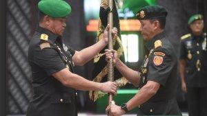 KSAD-Maruli-Simanjuntak-Sertijab-Pangkostrad.jpg