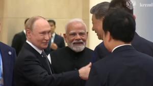 Keakraban-Putin-Modi-dan-Xi-Jinping.jpg