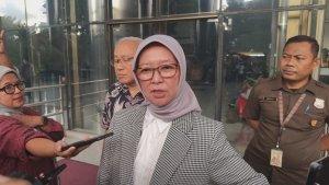 Kepala-BPH-Migas-Erika-Retnowati-diperiksa-di-Gedung-KPK-32.jpg