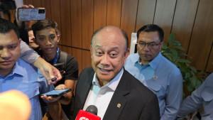 Kepala-Badan-Gizi-Nasional-BGN-Dadan-Hindayana-memberikan-keterangan-usai-rapar-Komisi-IX-DPR-RI.jpg