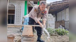 Kepedulian-Aiptu-Surono-bangun-sumur-bor-untuk-masjid-di-Grobogan.jpg