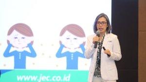 Ketua-Dry-Eye-Service-JEC-Eye-Hospitals-and-Clinics-Dr-dr-Nina-Asrini-Noor-SpM.jpg