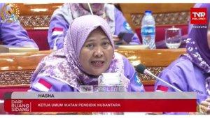 Ketua-Ikatan-Pendidikan-Nusantara-Hasna.jpg