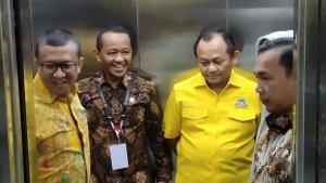 Ketua-Umum-Partai-Golkar-Bahlil-Lahadalia-dan-Sekjen-DPP-Partai-Golkar-Sarmuji.jpg