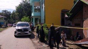 Kondisi-rumah-korban-Jusmawati-setelah-ledakan-bom-ikan-321.jpg