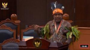 Liborius-Kodai-Moiwend-warga-Merauke-bersaksi-di-sidang-Undang-undang-Cipta-Kerja-di-MK.jpg