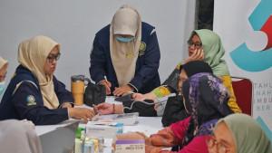 MENYASAR-KAUM-PEREMPUAN-Kegiatan-edukasi-finansial-bertajuk.jpg