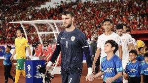 Maarten-Paes-saat-debut-bermain-di-GBK.jpg