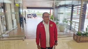Manajer-Timnas-Indonesia-Sumardji-saat-diwawancarai-jelang.jpg
