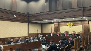 Mantan-Hakim-Mahkamah-Konstitusi-Maruarar-Siahaan-di-sidang-hasto.jpg