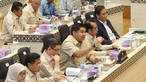 Maruarar-Sirait-Menteri-Perumahan-dan-Kawasan-Permukiman-PKP-di-rapat-Komisi-V-DPR.jpg