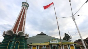 Melihat-Masjid-Tertua-dan-Bersejarah-di-Lampung_20250322_133848.jpg