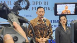 Menko-Infrastruktur-dan-Pembangunan-Kewilayahan-Agus-Harimurti-Yudhoyono-AHY-di-DPR-RI.jpg