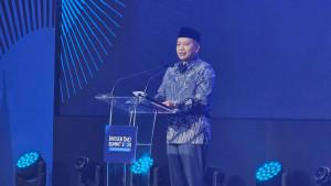 Menkop-Ferry-Juliantono-dalam-acara-Investor-Daily-Summit.jpg