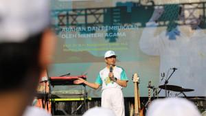 Menteri-Agama-Nasaruddin-Umar-saat-melepas-peserta-ZaWa.jpg