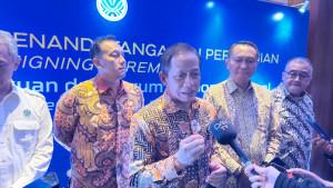 Menteri-Lingkungan-Hidup-LH-Hanif-Faisol-Nurofiq-34r2asfda.jpg