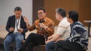 Menteri-Perdagangan-Budi-Santoso-dan-diaspora-RI.jpg