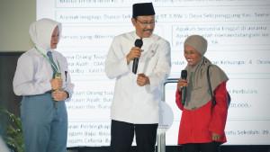 Menteri-Sosial-Saifullah-Yusuf-menyambangi-Sekolah-Rakyat-Menengah-Atas-SRMA-24-Kediri.jpg