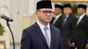 Mukhtarudin-dilantik-Presiden-Prabowo-Subianto-sebagai-Menteri-P2MI-di-Istana-Negara.jpg