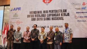 Munas-Asosiasi-Pertekstilan-Indonesia-kali-ini-menetapkan-Jemmy-Kartiwa.jpg