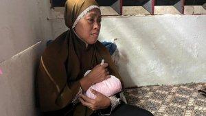 Nurjanah-sedih-anaknya-tewas.jpg