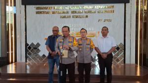 PENANGGUHAN-PENAHANAN-Kapolda-Metro-Jaya-Irjen-Pol-Asep-Edi-Suheri.jpg